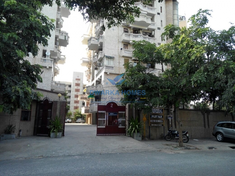 4 Bedroom  4 Bathroom Servant room flat for sale in Godrej Apartement sector 10 Dwarka New Delhi